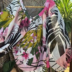 Pink Tropical Floral Blouse, volume sleeves, v neck